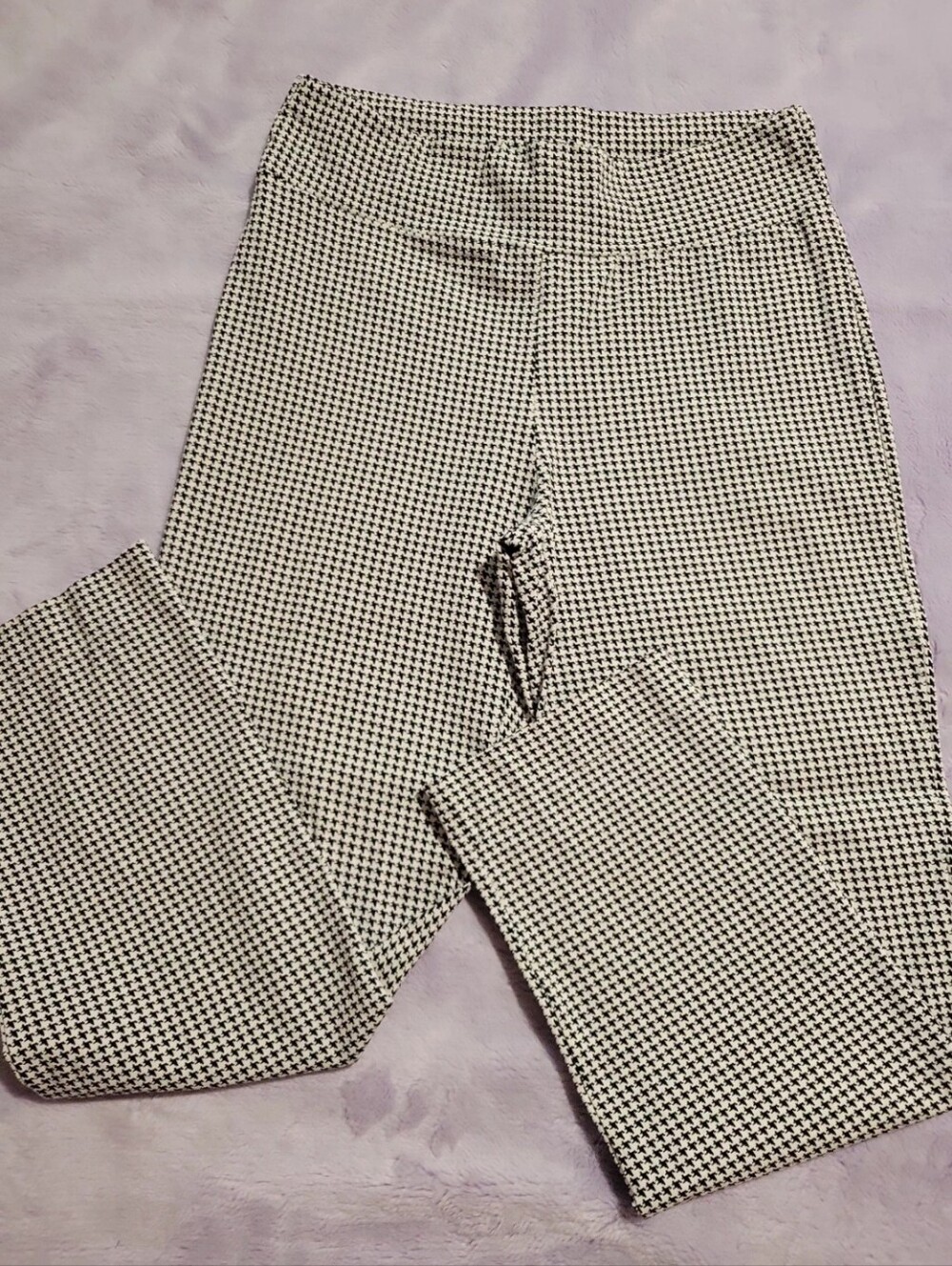 Ashley Blue Black & White Houndstooth Leggings